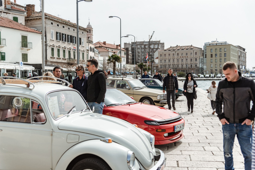 Oldtimeri izazvali veliki interes među Šibenčanima
