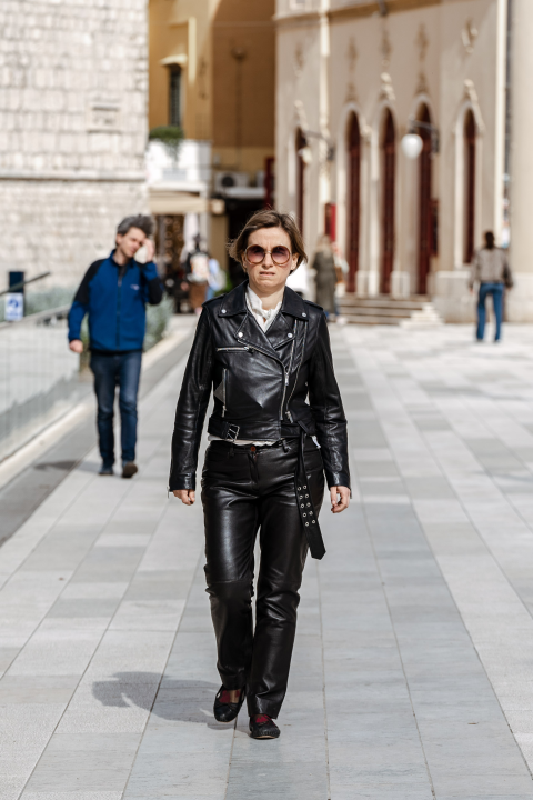 Kožne jakne i šareni sakoi: Evo što su dame iz Đira nosile ovih dana!