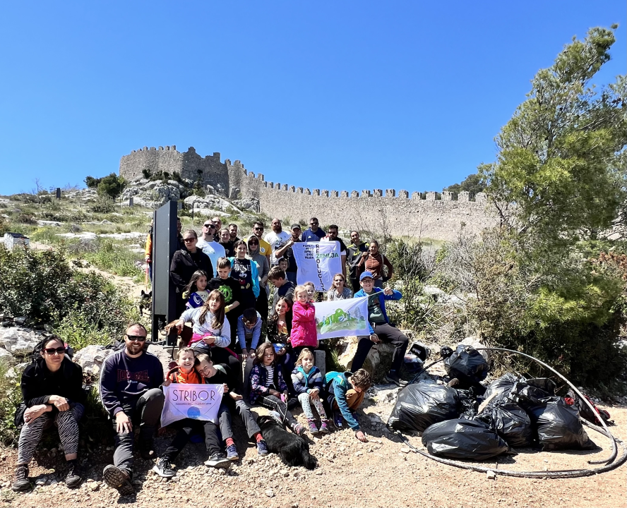 U sklopu projekta 'Rezolucija Zemlja' održana akcija čišćenja poluotoka Oštrice 