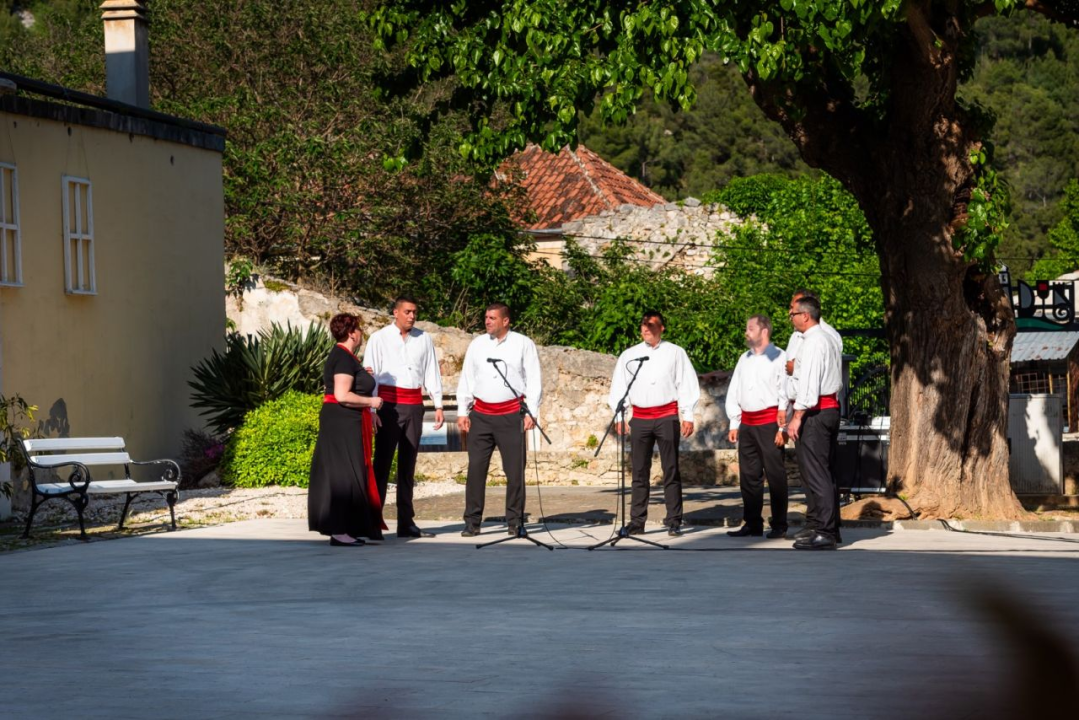 Otvoren 13. Sajam agro-turizma u Skradinu: Izlaže 140 OPG-ova i obrtnika