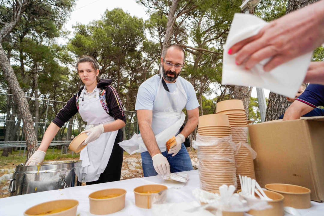 Na Praznik rada tradicionalno druženje i na Jadriji uz fažol i grupu Fenix  