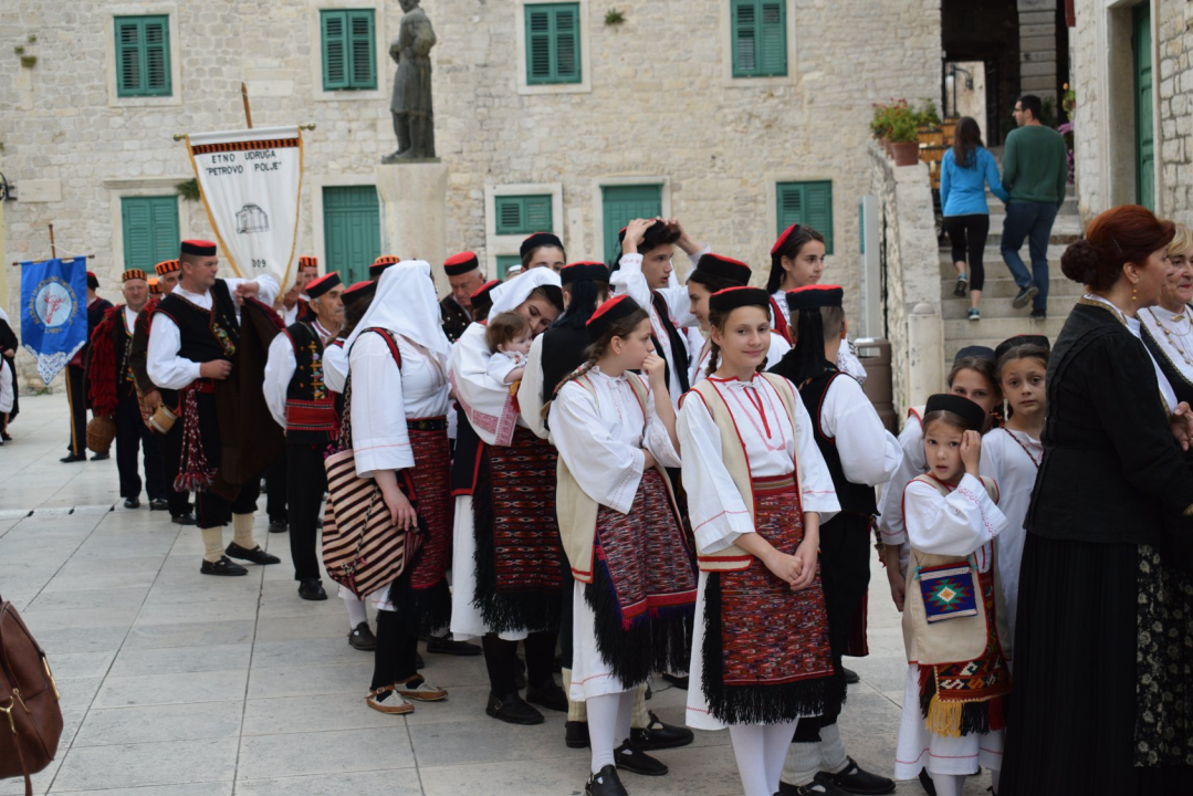 U subotu Smotra folklora Šibensko-kninske županije