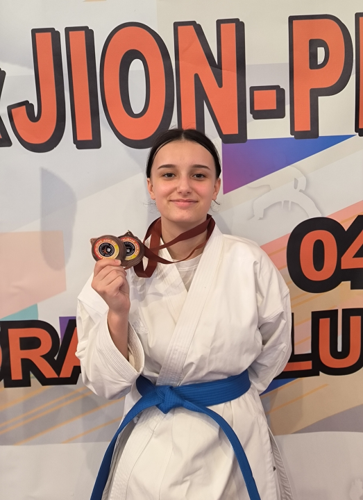 Uspješan vikend za Karate klub "Šibenik" u Bihaću: Vratili se kući s deset medalja