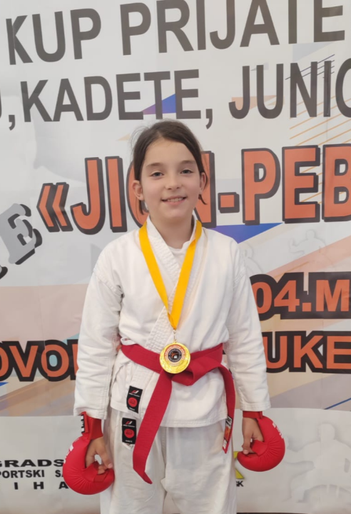 Čak 40 medalja karataša KK Šibenik 1066 na Kupu prijateljstva u Bihaću