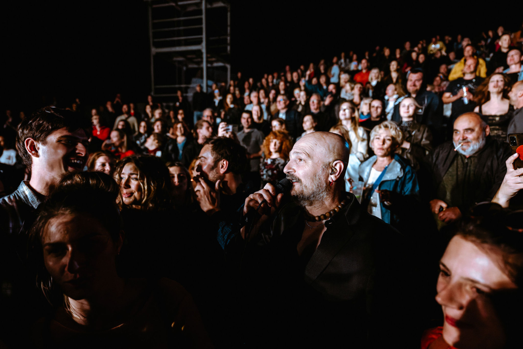 Odlično raspoložena publika i fantastičan nastup Urbana i gudača na Tvrđavi sv. Mihovil