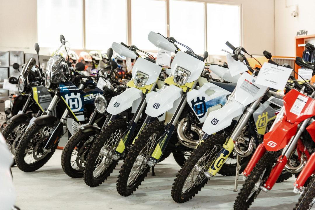 Najveći izbor motocikala i ATV vozila očekuje vas u prodajno-servisnom centru ATH Moto Šibenik! 