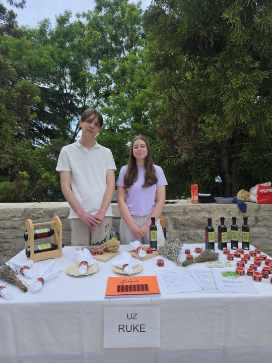 Županijska smotra učeničkih zadruga Šibensko-kninske županije: Prvo mjesto za UZ "Školjka" iz Katoličke škole