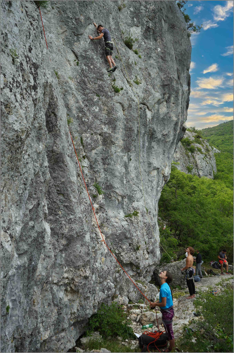 Na Promini otvoreno novo penjalište Magaretaš sa čak 35 penjačkih pravaca