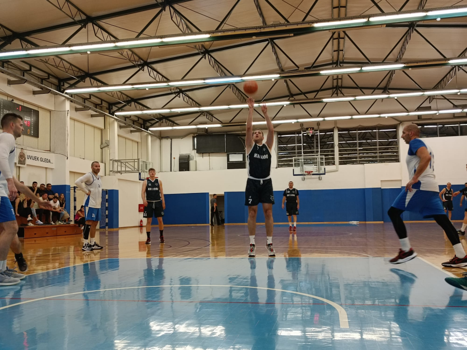 Karika osvojila Šibensku rekreativnu košarkašku ligu