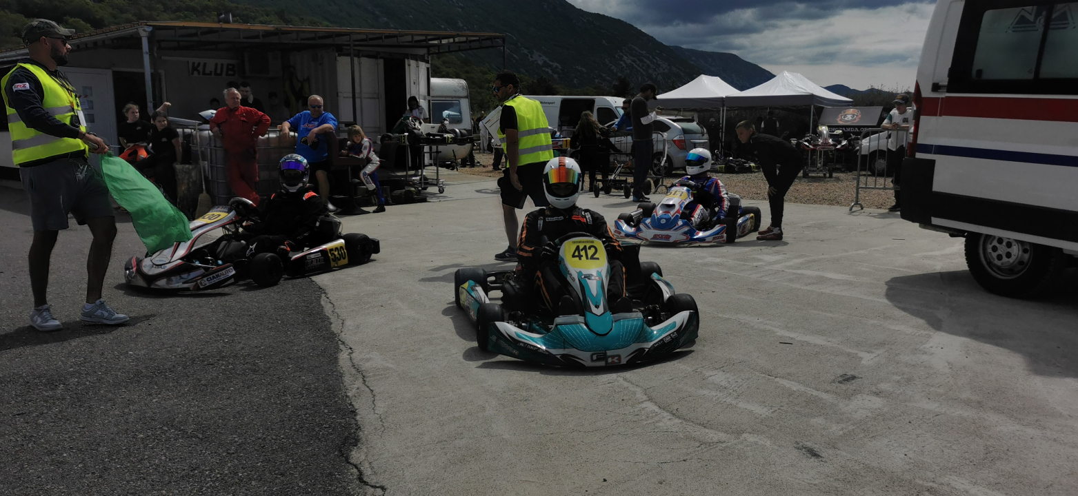 Drugo mjesto u generalnom poretku klase 7 Rotax Max DD2 MASTER za Franka Škugora