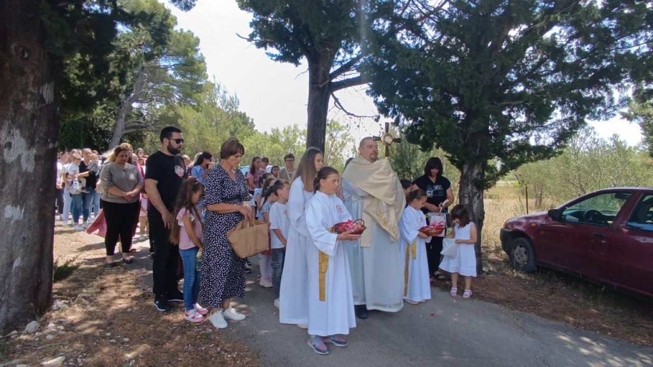 Svečanim misnim slavljem proslavljen blagdan Tijelova u Vukšiću