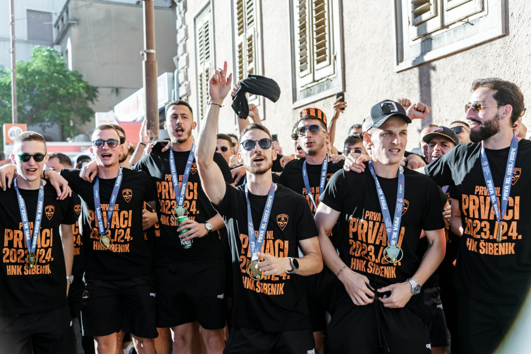 Šibenik dočekao svoje heroje u narančastom: 'Carević ostaje, sezona time završena'