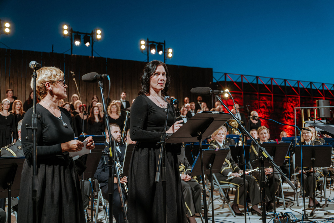 Proslava velikog jubileja: Istinski glazbeni užitak na koncertu Kola i Orkestra HV-a na tvrđavi sv. Mihovila 