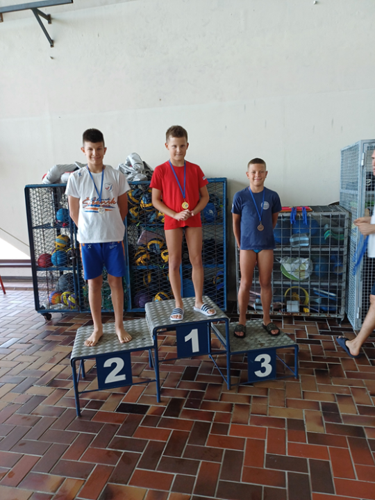 Goran Stegić na Prvenstvu Dalmacije doplivao do čak 17 medalja, uspješni i Badurina i Radovčić