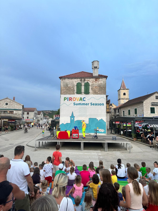 Klaun Spartanko oduševio najmlađe Pirovčane