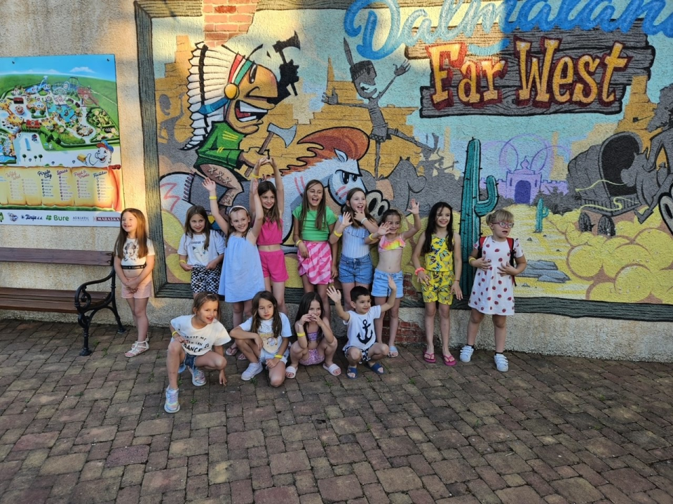 Dalmare oduševio mališane: Djeca iz DV 'Osmijeh' uživala u Dalmalandu 