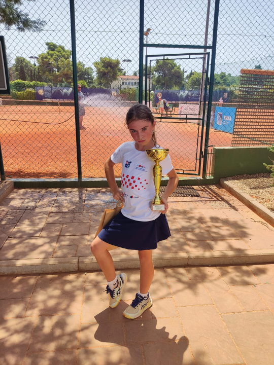 Mlada šibenska tenisačica Lara Meri Zorčić srebrna na festivalskom turniru