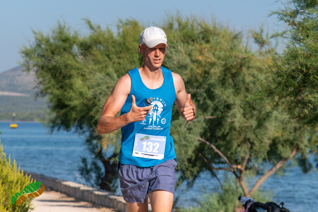 Održana prva utrka Raslina trail, staza prolazila kroz opožarena područja tog kraja