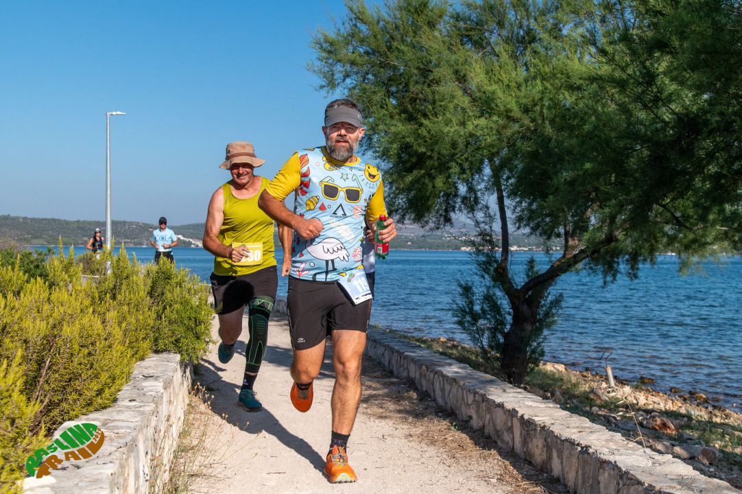 Održana prva utrka Raslina trail, staza prolazila kroz opožarena područja tog kraja