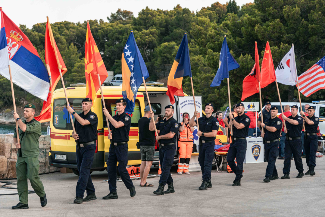 Na Martinskoj se okupili policajci, a Božinović poručio: 'Jedna smo od najsigurnijih zemalja na svijetu'