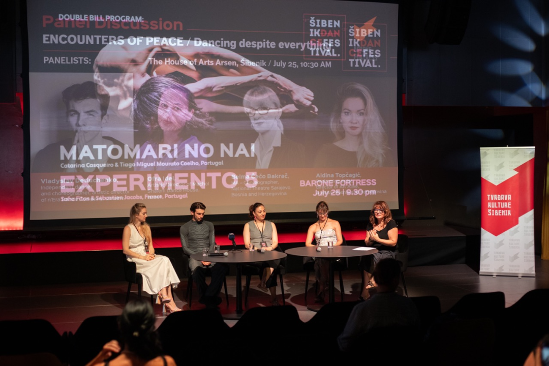 Anatomija zagrljaja i preispitivanje percepcije vlastitog tijela na tvrđavi Barone