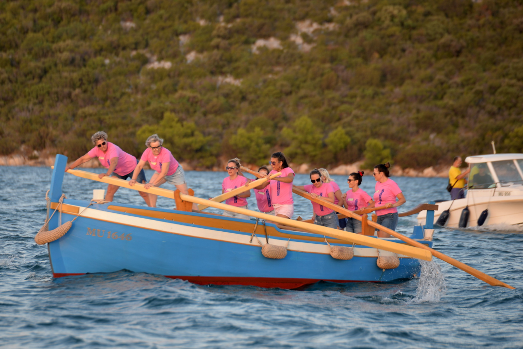 Mačkove mace odnijele pobjedu na tradicionalnoj veslačkoj regati 'Dlan i veslo'