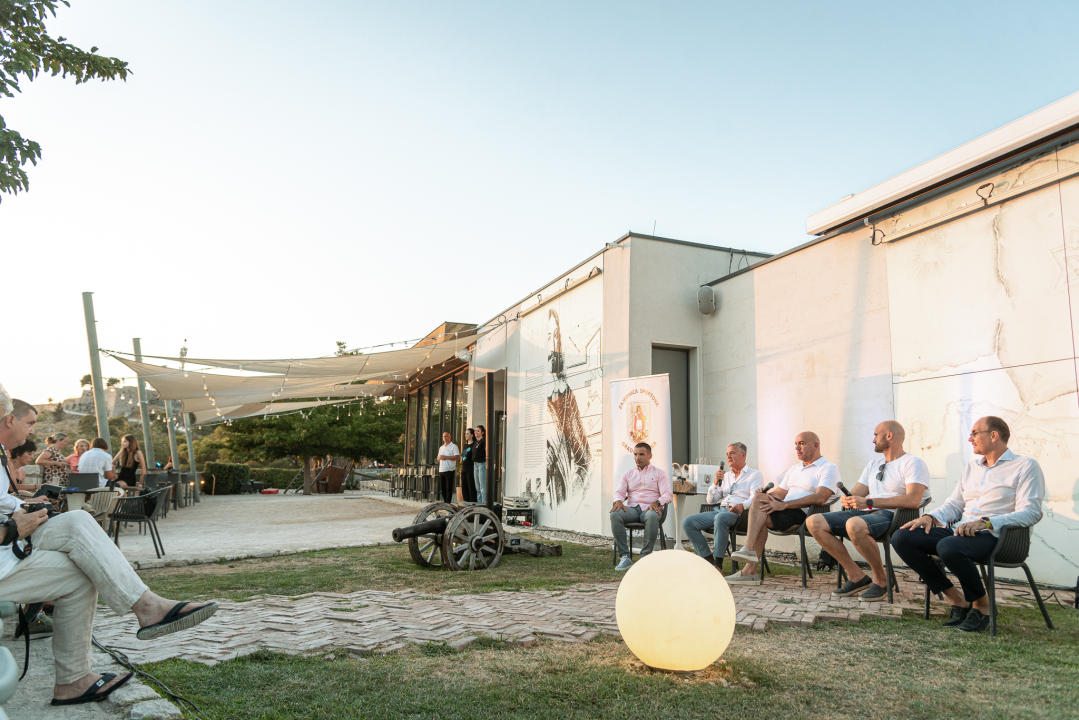 Šibenik na intiman način dočekao Tucka, Marelju i Bukića: 'Idemo po zlato u Los Angelesu'