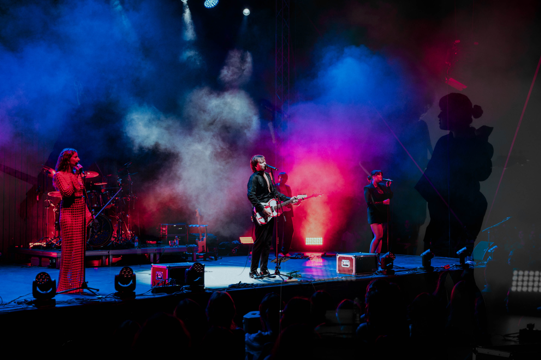 Silente ‘pronašli način’ i raspjevali rasprodanu tvrđavu sv. Mihovila 