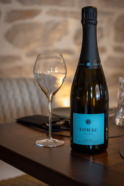 Prepustite se ugodnim trenucima na terasi Mlina Montanari  