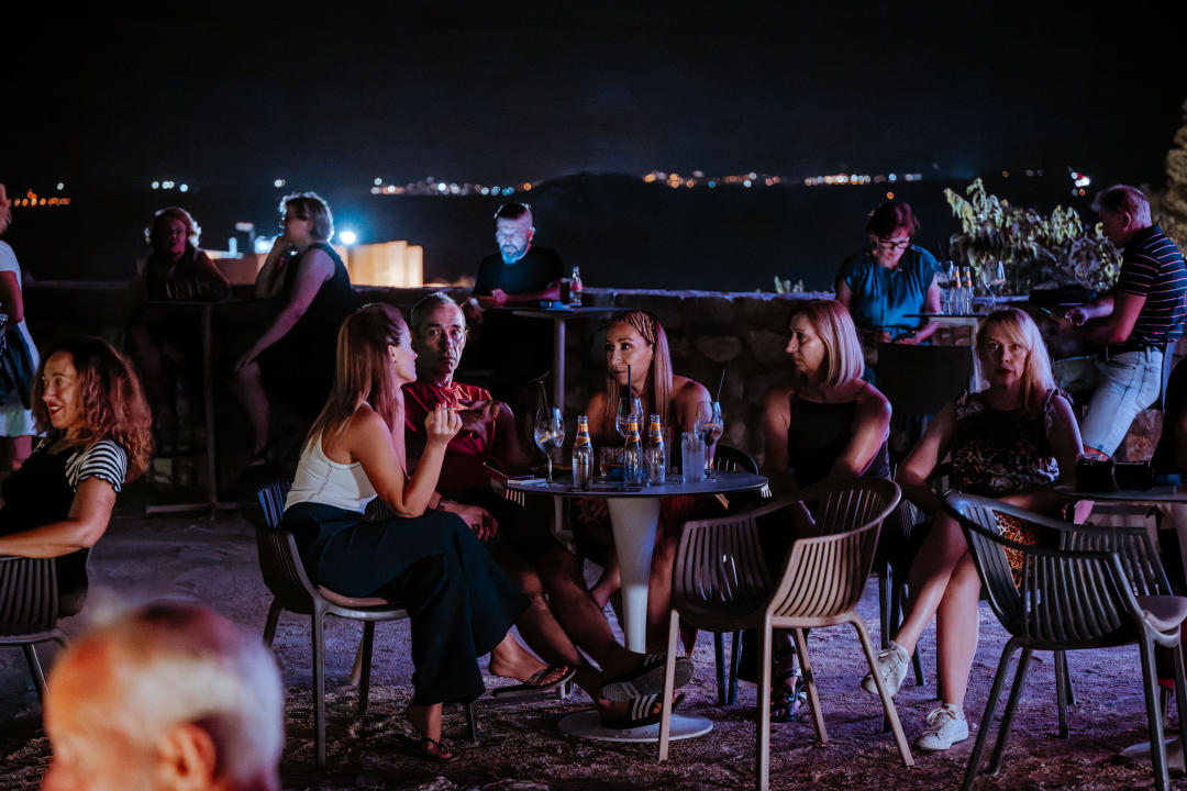 Black Coffee i Ana Uršula Najev na rasprodanom Baroneu: Spoj mladosti i iskustva