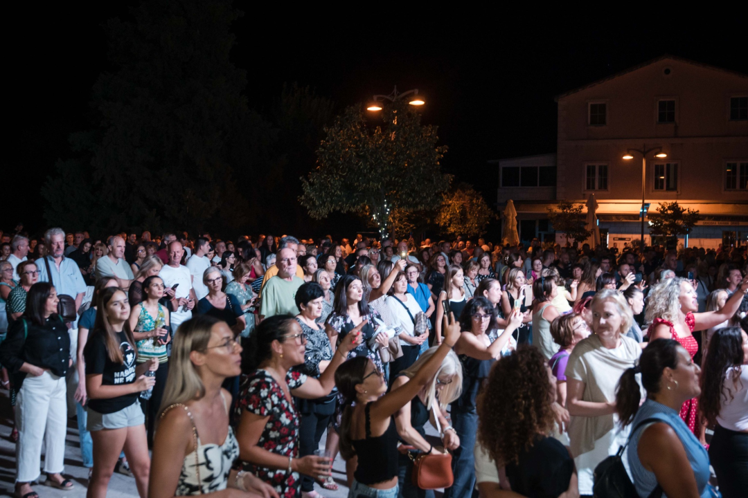 Velika fešta na 7. Međunarodnom festivalu pršuta u Drnišu