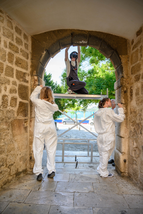 Splitski studenti obnavljaju dva portala u Šibeniku