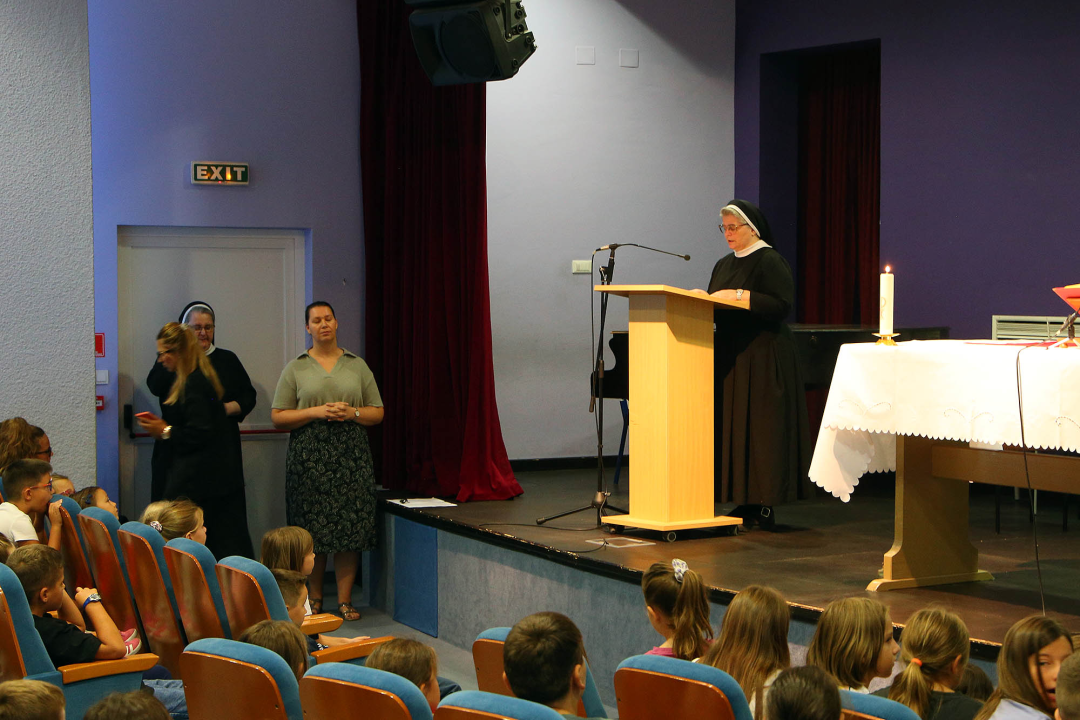 Biskup Rogić predvodio misno slavlje u Katoličkoj školi u Šibeniku