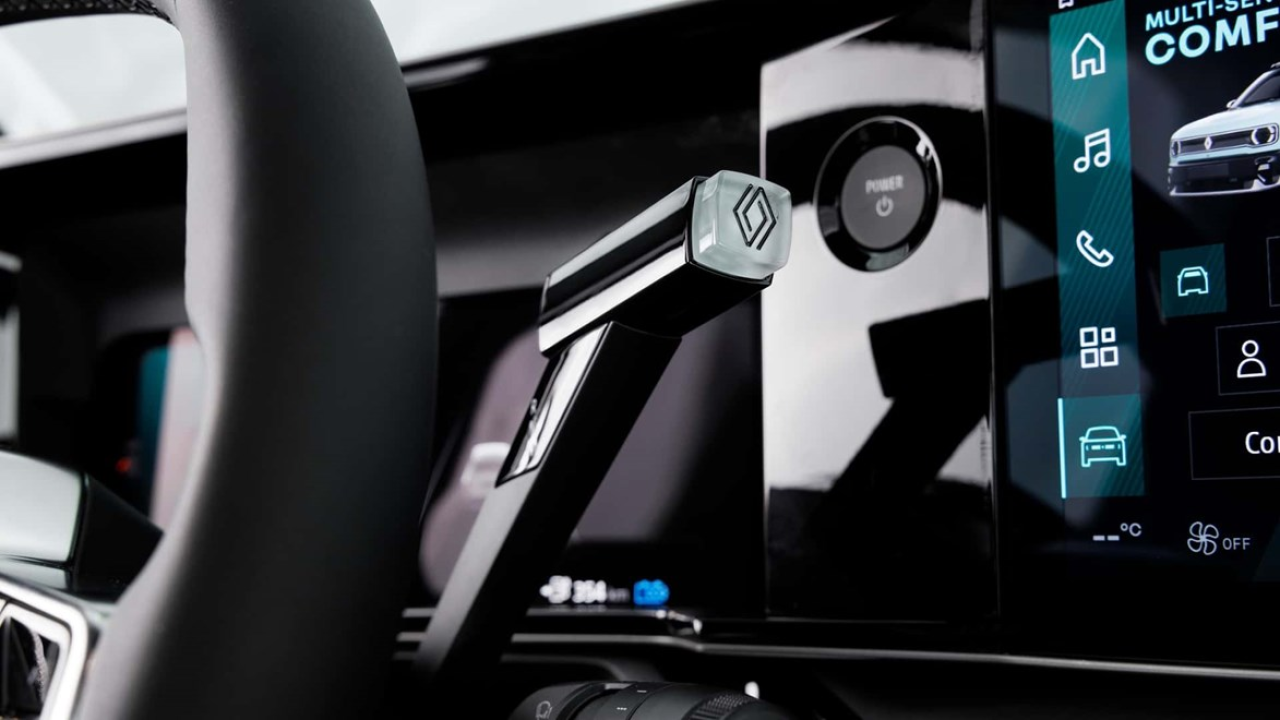 Renault 4 se vratio u obliku trendovskog crossovera s električnim pogonom