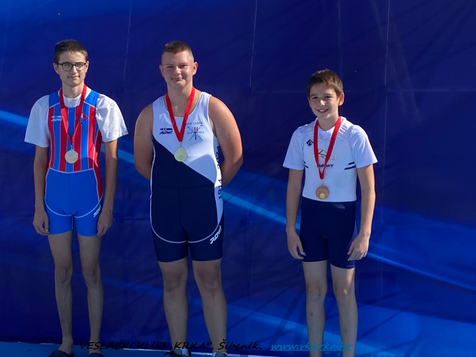 Najmlađi krkaši veslali na Pagu i vratili se sa zlatom, srebrom i broncom