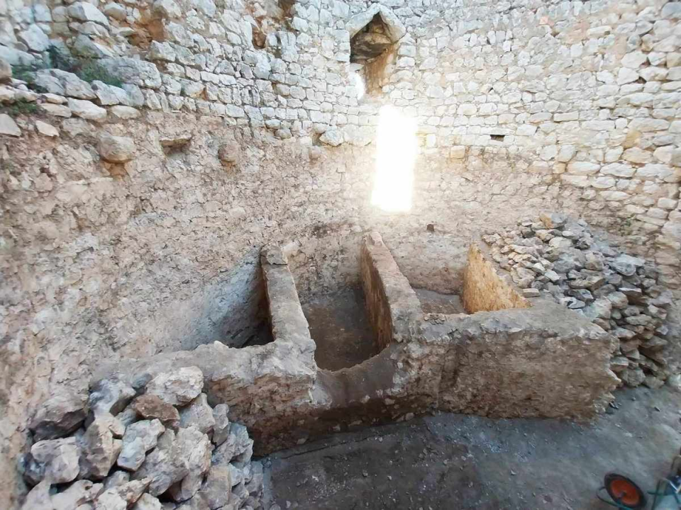 Počela obnova  Ćulina kule  u Budaku 