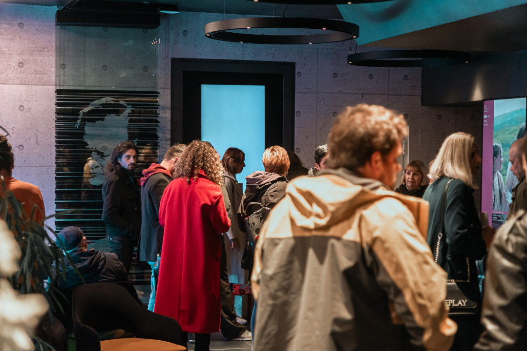 Filmska večer u Arsenu:  Projekcije nagrađivanih filmova i razgovor s redateljem Brunom Ankovićem