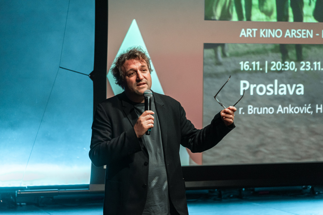 Filmska večer u Arsenu:  Projekcije nagrađivanih filmova i razgovor s redateljem Brunom Ankovićem