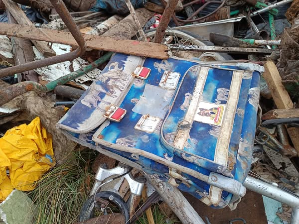 Od kade do školske torbe: Šibenski speleolozi i djelatnici NP Krka iz Jame Spaskraljica u dva dana izvadili hrpu otpada