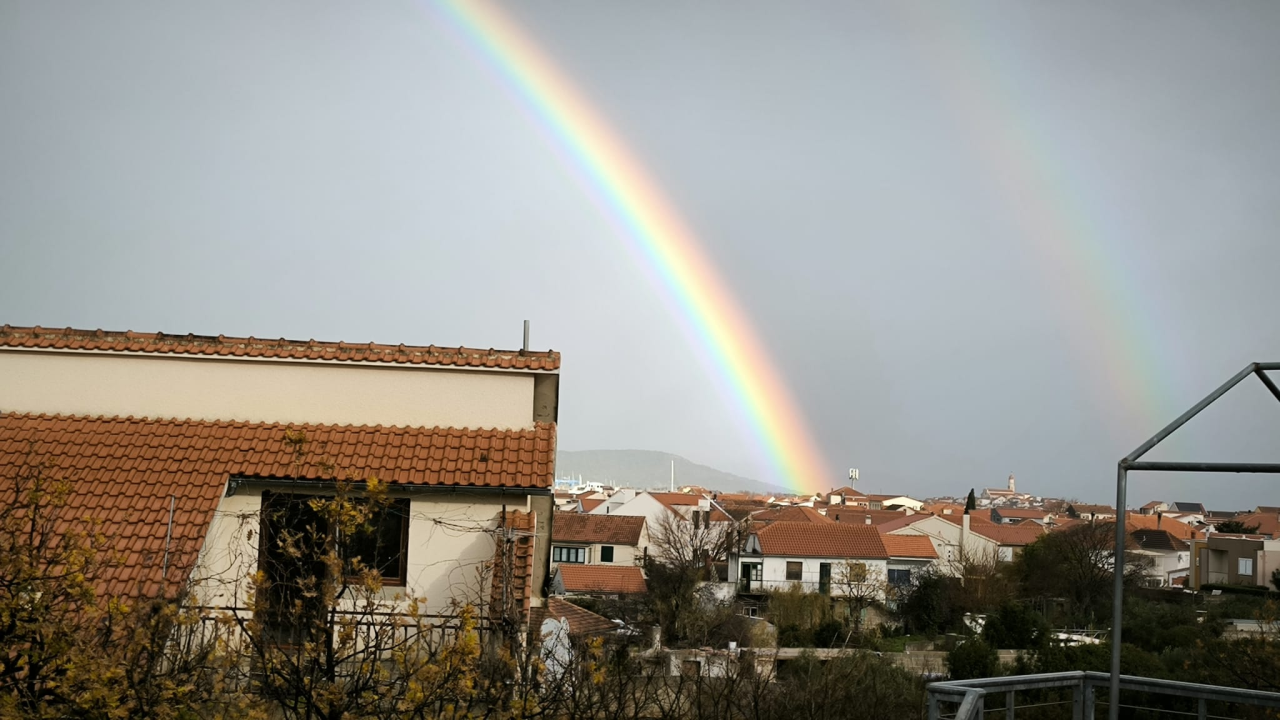 Pogledajte spektakularan prizor nad Murterom nakon silovite kiše