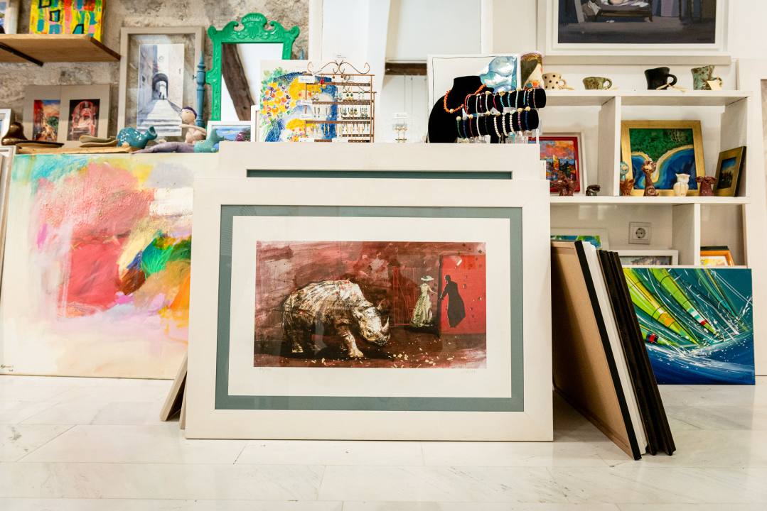 Galerija Juraj Dalmatinac: Provjerite bogatu ponudu i odlične akcije! 