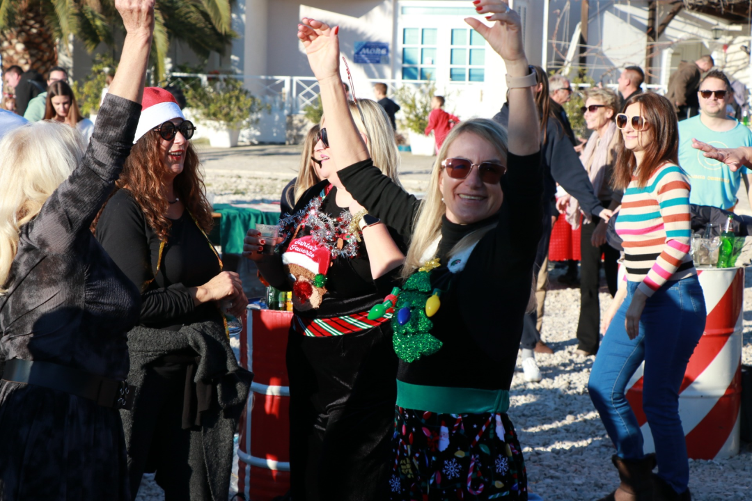 Primošten je glasno i veselo danas ispratio staru godinu 