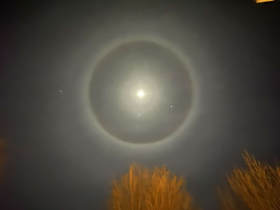 Na nebu iznad Šibenika snimljen neobičan Mjesečev fenomen 