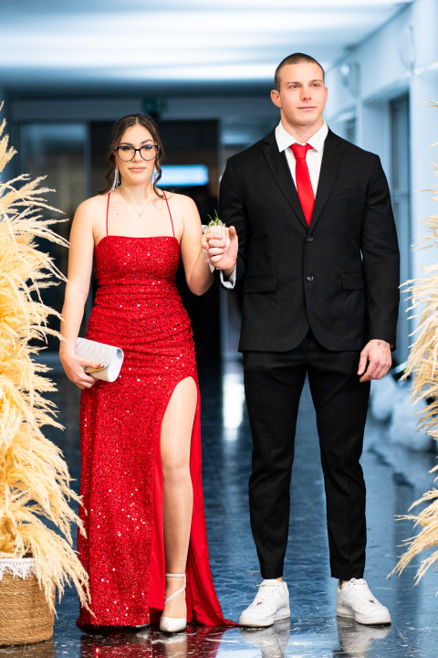 Zavirite na blještavi maturalni ples Turističko-ugostiteljske škole Šibenik (1)