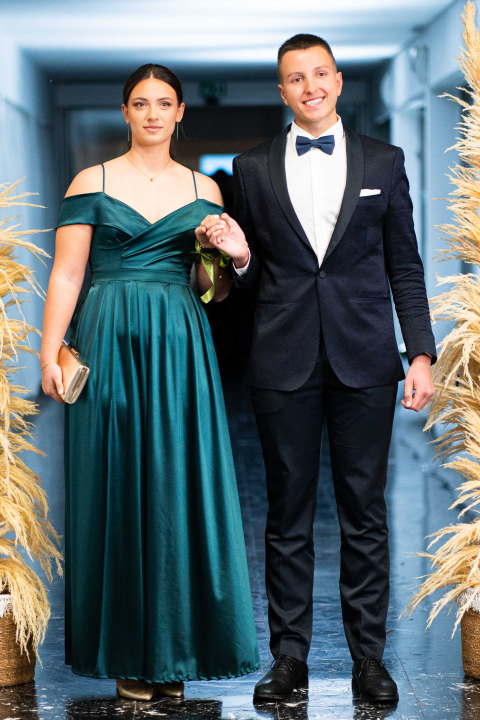 Zavirite na blještavi maturalni ples Turističko-ugostiteljske škole Šibenik (1)