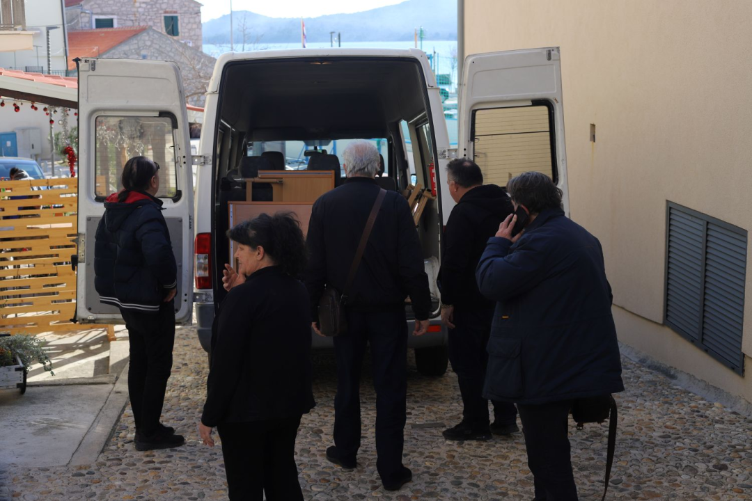 Vrijednom donacijom Lions klub Šibenik pomaže teško bolesnom Frani Jakovčevu