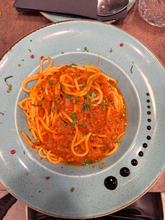 FOTO Ne propustite nezaboravnu večer uz Tamburaški sastav Neverin u restoranu Šarm!