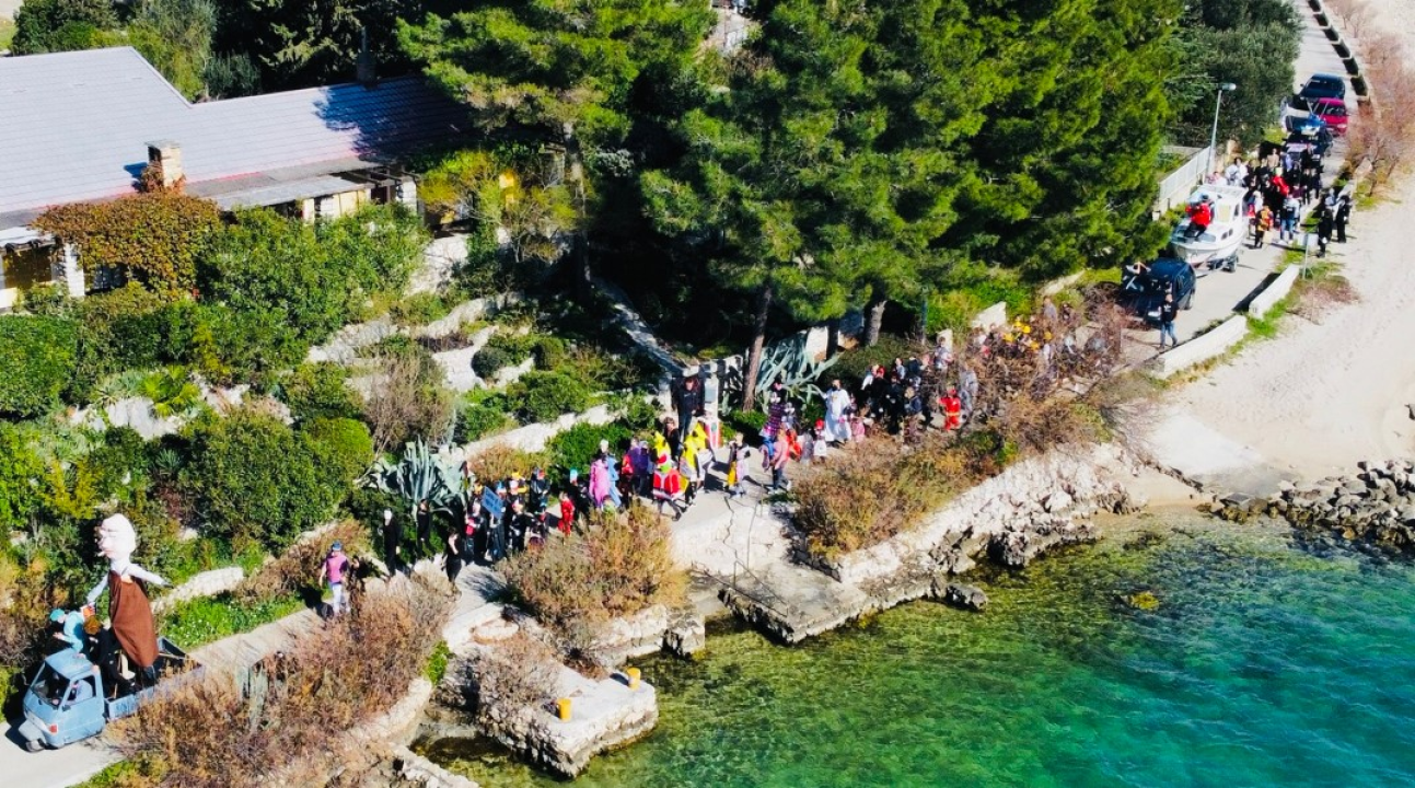  'Udri brigu na veselje' na Grebaškim maškarama