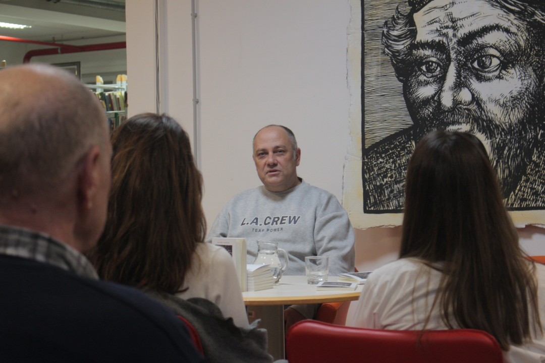 Haiku po šibenski: Aljoša Vuković predstavio svoju novu zbirku pjesama 'Šiboku'