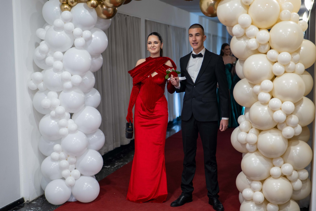 Zavirite na maturalni ples šibenske Medicinske škole (1)